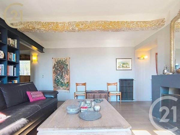 Maison à vendre  9 pièces - 218,57 m 2   VALLAURIS  - 06