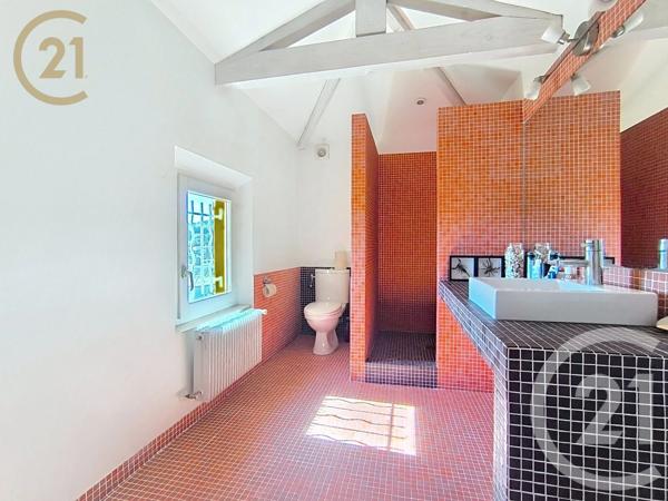 Maison à vendre  9 pièces - 218,57 m 2   VALLAURIS  - 06