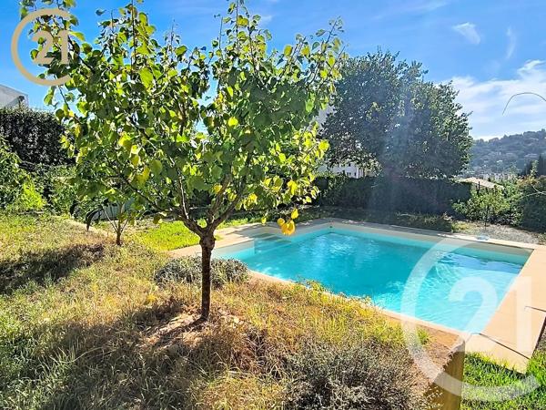 Maison à vendre  9 pièces - 218,57 m 2   VALLAURIS  - 06