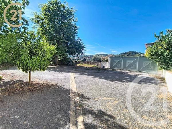 Maison à vendre  9 pièces - 218,57 m 2   VALLAURIS  - 06