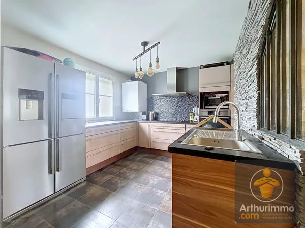 Vente                                                      Maison
                        
                     5 pièces                      90 m2                     à Yerres