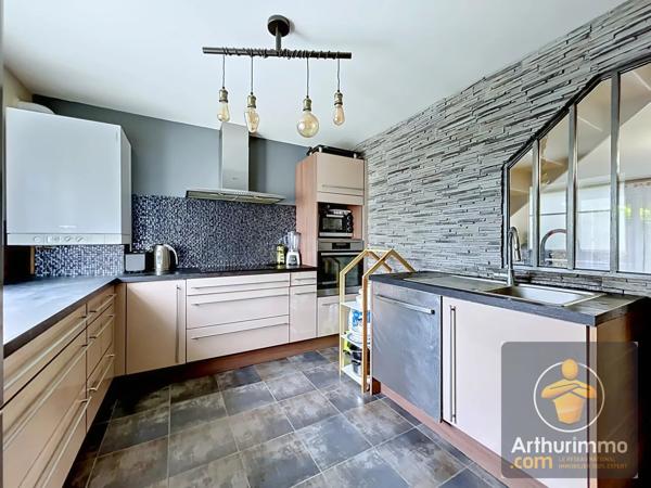 Vente                                                      Maison
                        
                     5 pièces                      90 m2                     à Yerres