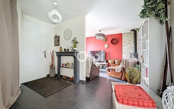 Maison à vendre    6 pièces • 100 m2 Cognac-la-Forêt