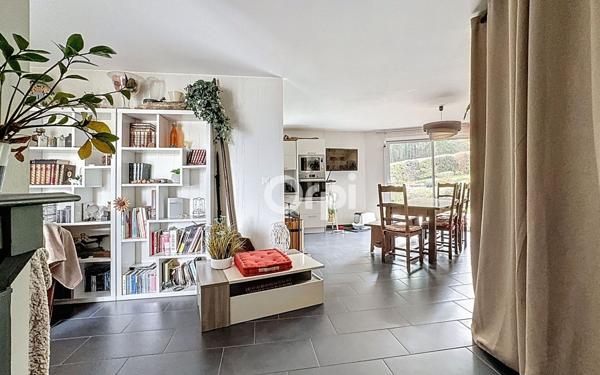 Maison à vendre    6 pièces • 100 m2 Cognac-la-Forêt