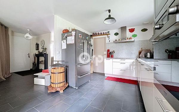 Maison à vendre    6 pièces • 100 m2 Cognac-la-Forêt