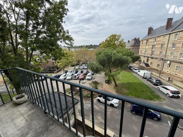 Centre-ville T4 de 92m² Bon état général