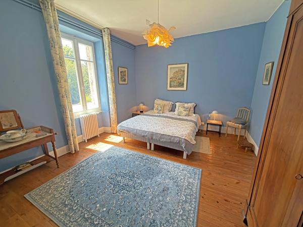 Superbe manoir avec piscine et dépendances !