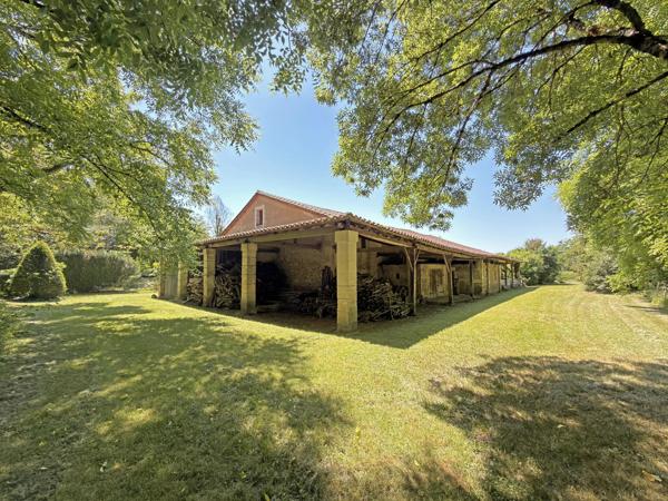 Superbe manoir avec piscine et dépendances !