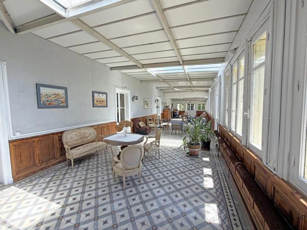Superbe manoir avec piscine et dépendances !