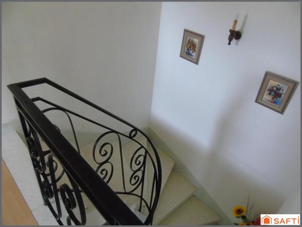 Très jolie maison de 4 chambres sur terrain clos