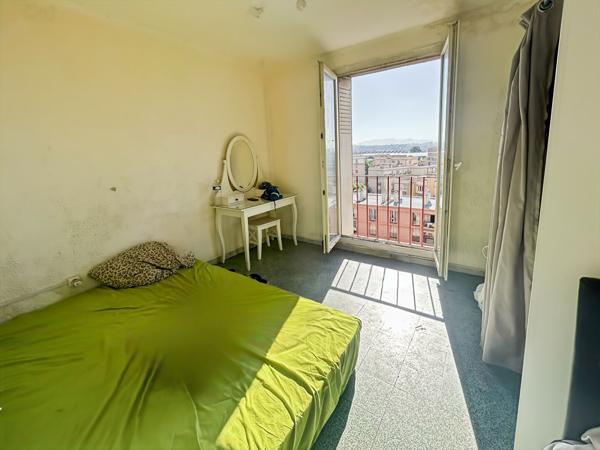 Marseille15ème T4 DE 65 M² avec balcon, vue dégagée et apercu mer (idéal investisseur)