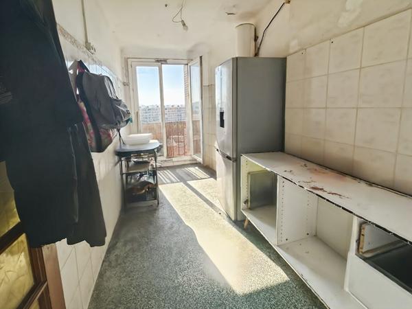 Marseille15ème T4 DE 65 M² avec balcon, vue dégagée et apercu mer (idéal investisseur)