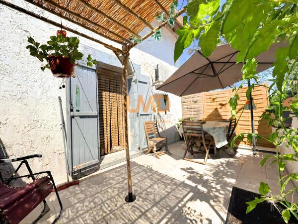 Tourrettes – Propriété familiale avec piscine, dépendances