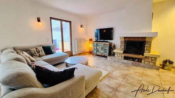 Malagny - Douane de Sézegnin - Maison 5 pièces - 3 chambres, véranda, sous-sol