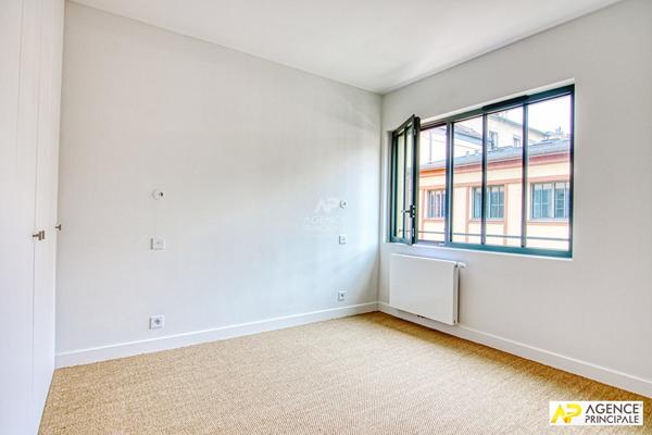 Versailles Notre Dame - Maison 5 pièces 131.60 m² au sol avec terrasse arborée de 33 m² €1 098 000 ** - Référence 27814