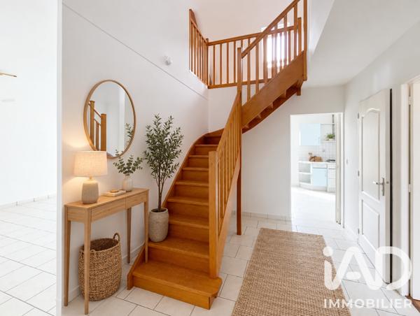 Maison à vendre 5 pièces 130 m² Saint-Cyr-sur-Loire