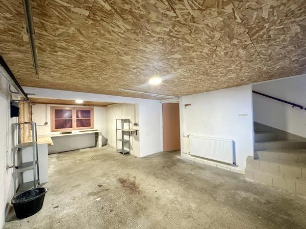Maison de 3/4 chambres avec garage et jardin au centre d'Eymet