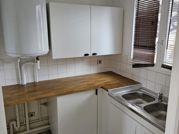 A LOUER APPARTEMENT T2 DUPLEX SAINT-NOM-LA-BRETECHE
