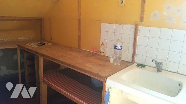 A VENDRE - CHATRES SUR CHER (41) -Maison de ville à rénover - beau potentiel

À proximité  du...