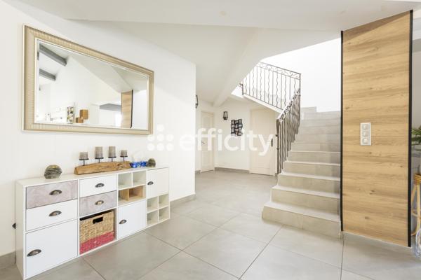 Maison 7 pièces - 284 m² Exclusivité efficity