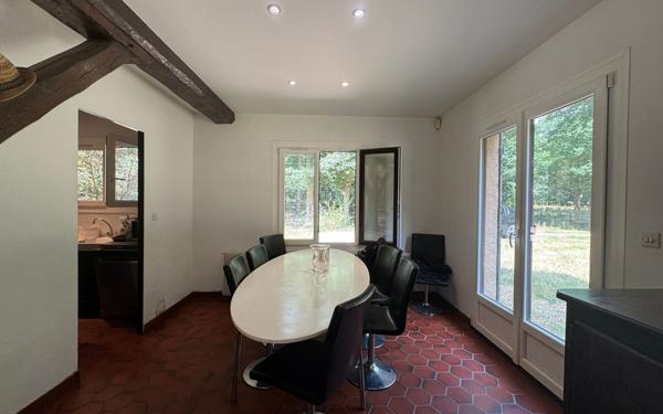 Maison à vendre    8 pièces •  Saint-André-de-l'Eure