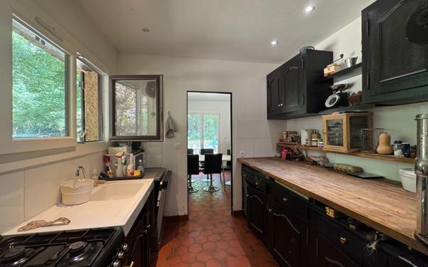 Maison à vendre    8 pièces •  Saint-André-de-l'Eure