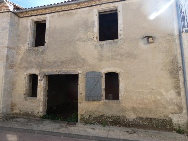 À vendre - Maison mitoyenne 2 côtés, 2 pièces située à Flamarens (32340)