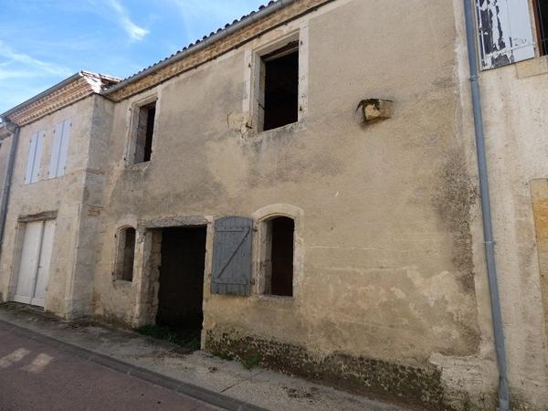 À vendre - Maison mitoyenne 2 côtés, 2 pièces située à Flamarens (32340)
