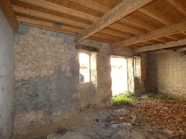 À vendre - Maison mitoyenne 2 côtés, 2 pièces située à Flamarens (32340)