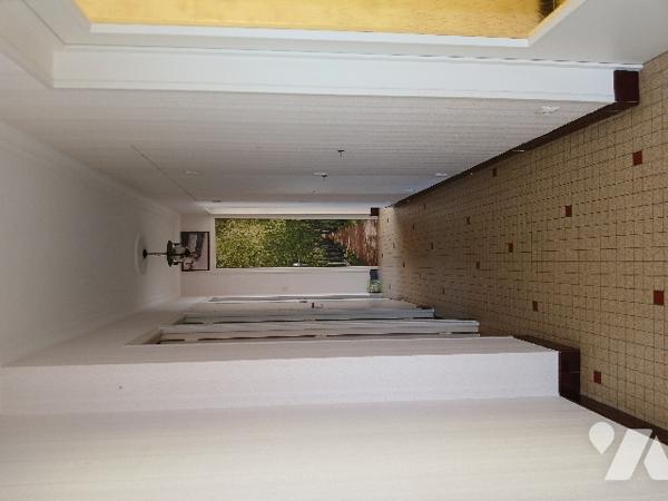 UN PAVILLON D'HABITATION dans quartier calme