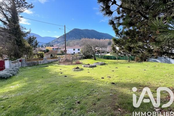 Maison à vendre 7 pièces 172 m² Fougax-et-Barrineuf