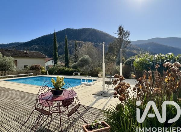 Maison à vendre 7 pièces 172 m² Fougax-et-Barrineuf