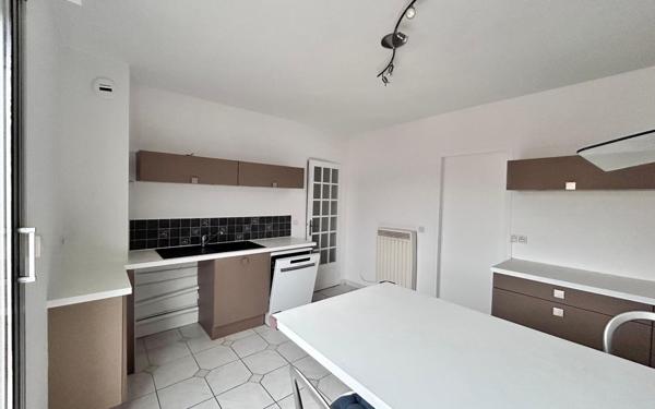 Appartement à louer    3 pièces • 85,35 m2 Le Perreux-sur-Marne