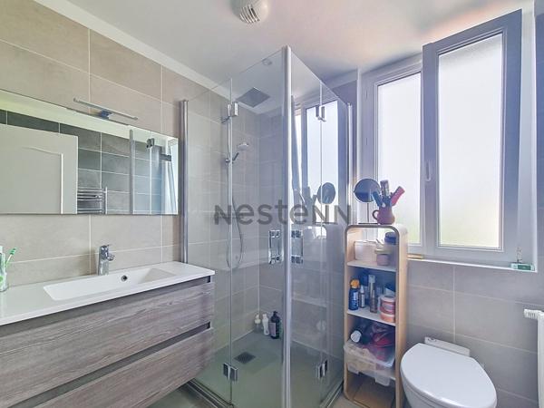 TOURS NORD -  MAISON RENOVEE AVEC 3 CHAMBRES, DEPENDANCE, GARAGE ET JARDIN