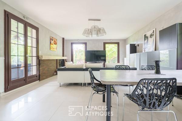 Maison des années 70 dans son parc arboré