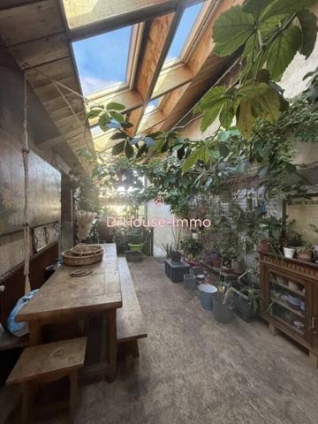 Immeuble à vendre 12 pièces de 220 m²