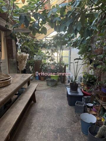 Immeuble à vendre 12 pièces de 220 m²