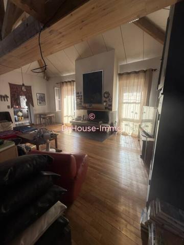 Immeuble à vendre 12 pièces de 220 m²
