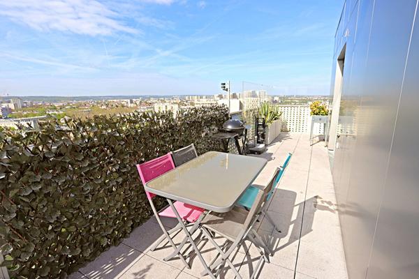 Appartement Nanterre 5 pièce(s) 100 m2 €595 000 ** - Référence 15341