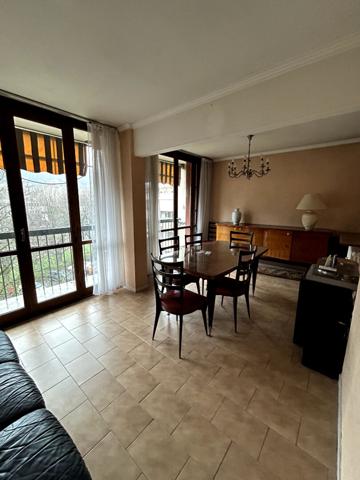 Appartement Fontaine 3 pièces 68 m2