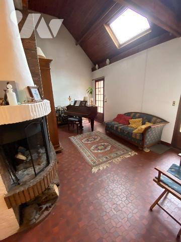 COMMUNE de THIVARS, proche accès Autoroute, 1h de PARIS;
Nous vous proposons cette Maison d'ar...