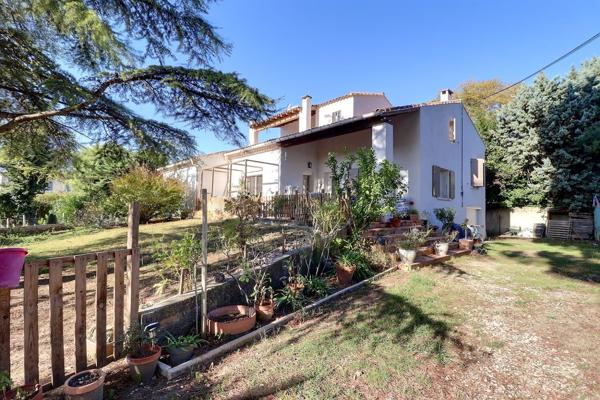 A VENDRE Entraigues Sur La Sorgue Maison 5 pièce(s) 130 m²