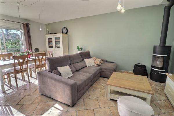 A VENDRE Entraigues Sur La Sorgue Maison 5 pièce(s) 130 m²