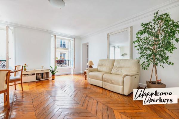 Appartement traversant de 4 pièces de 89 m² - Métro Hôtel de ville - Paris 4 