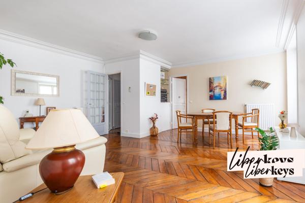 Appartement traversant de 4 pièces de 89 m² - Métro Hôtel de ville - Paris 4 