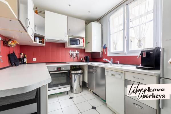 Appartement traversant de 4 pièces de 89 m² - Métro Hôtel de ville - Paris 4 
