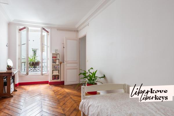 Appartement traversant de 4 pièces de 89 m² - Métro Hôtel de ville - Paris 4 