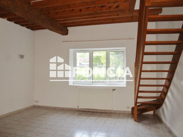 Location Appartement 3 pièces 53.4 m² - 1 RUE DE L ARBALETRE Nouvion Le Vineux 02860