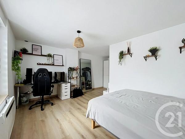 Immeuble à vendre  335,87 m 2   ST JULIEN LES METZ  - 57
