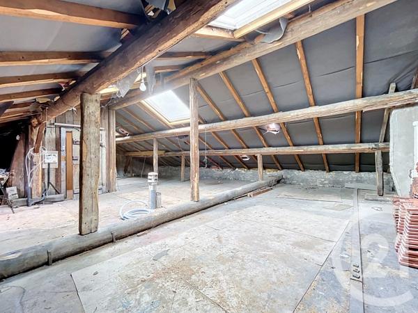Immeuble à vendre  335,87 m 2   ST JULIEN LES METZ  - 57